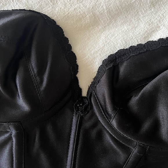 Black vintage corset top - Picture 2 of 6